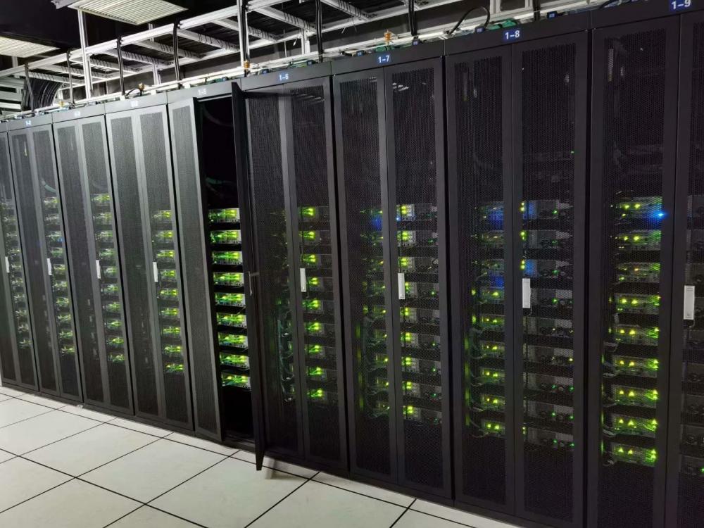 综合布线系统安装、机柜、配线架、网线、交换机、路由器、无线AP等(图2) 综合布线系统安装、机柜、配线架、网线、交换机、路由器、无线AP等(图2)